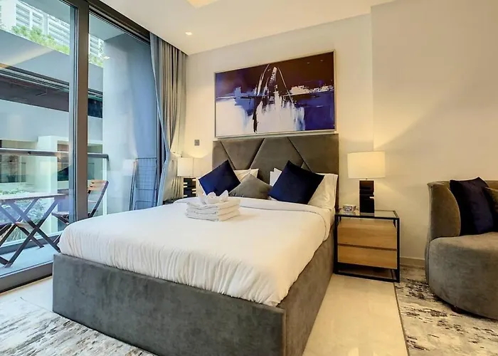 Key View - The Sterling East House