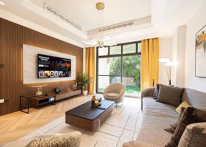 2 Bed- Family Friendly, Private Jacuzzi - Dubai Mall