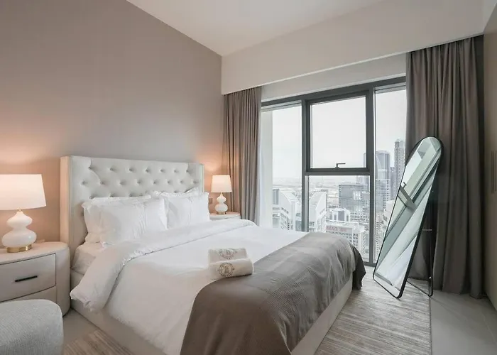 Downtown Elegance 1Br W City View In Burj Royale
