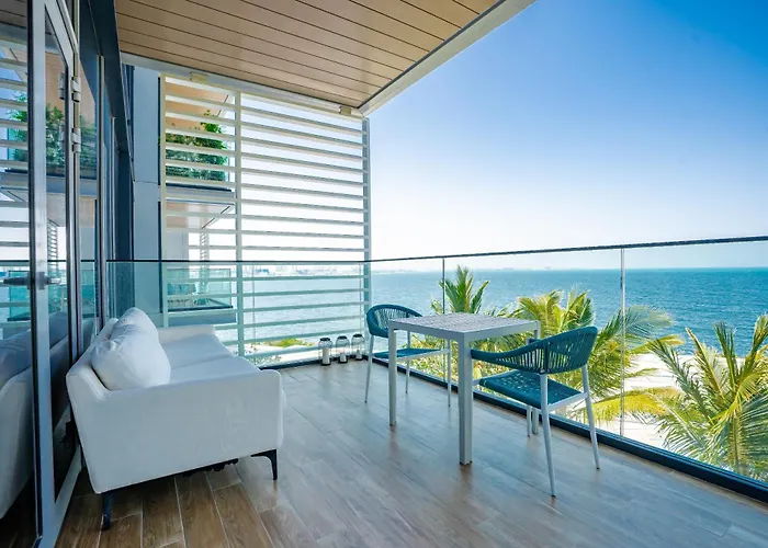 Nasma Luxury Stays - Gorgeous Waterfront Apt With Incredible Sea Views