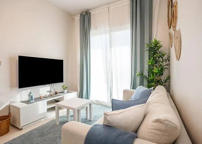 Homesgetaway - Elegant 2Brapt In Navitas A Damac Hills 2