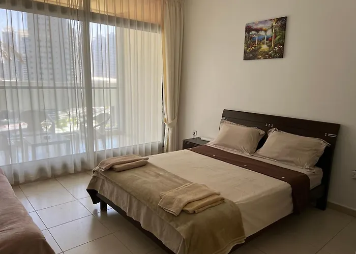 Studio Apartment In Sky View Tower Dubai Marina