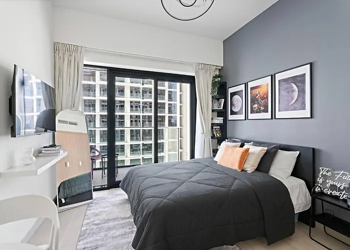 Brand New Studio In Azizi Riviera 47, Meydan City