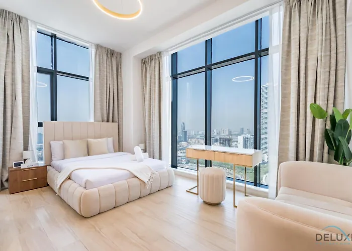 Majestic Studio Apartment In Regina Tower, Jumeirah Village Circle By Deluxe Holiday Homes
