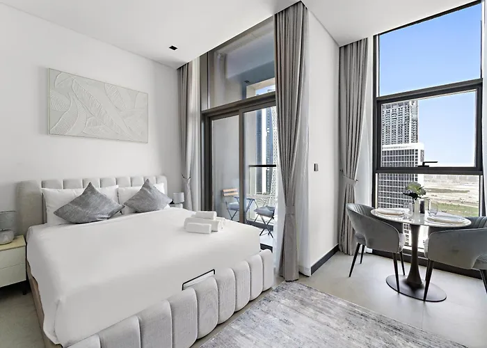 Lux Studio 15 Northside With A Pool, Gym & Canal Views