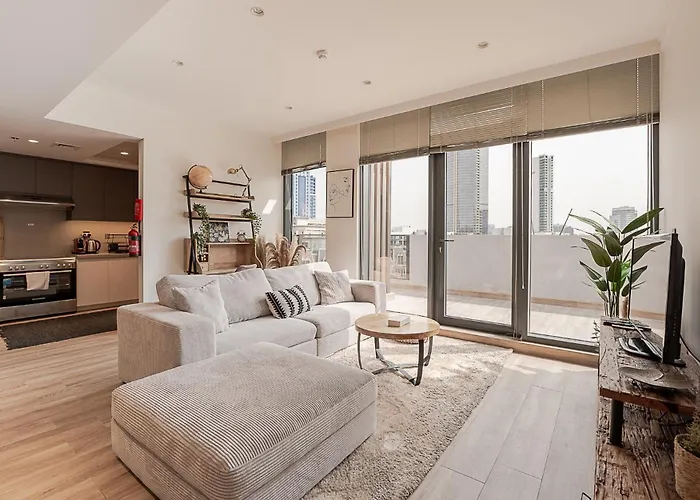 Modern Jvc 1Br With Spacious Terrace