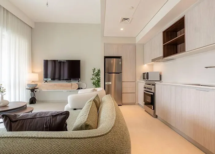 Stylish 2 Bedroom At Vida Residence, Creek Beach