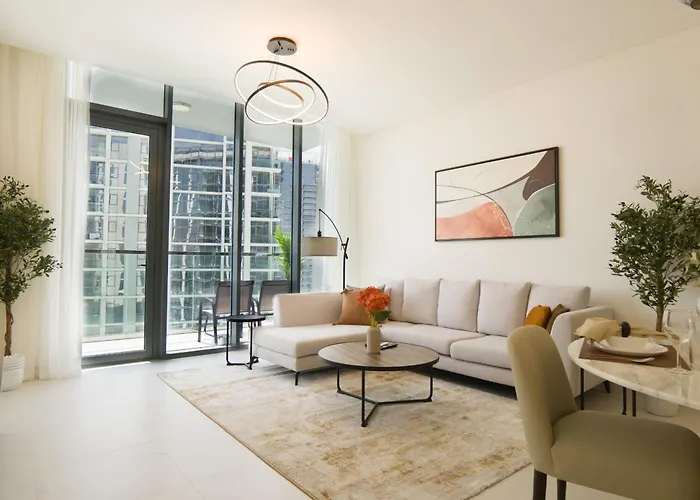 Amazing 2Bdr With Lagoon View In District One 13 Al Merkadh