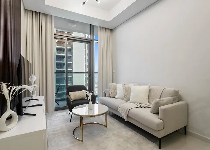 Stylish 1-Bedroom In Prime Business Bay Aykon C
