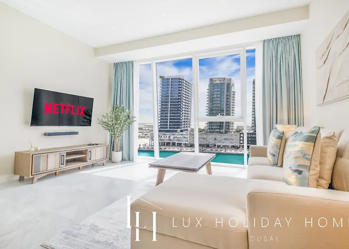 Lux The Pad Executive Suite Canal View 5