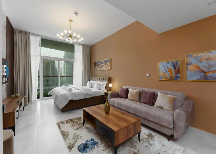 Apartment In Business Bay With Stunning Views Of Burj Khalifa & Canal