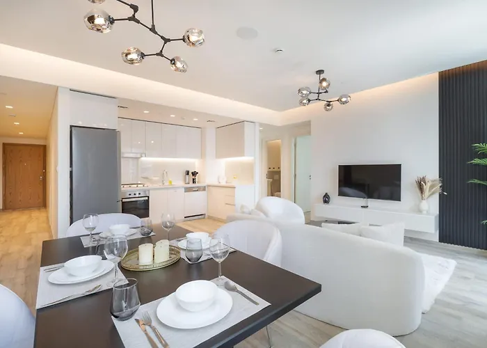 Elegant 1-Bedroom Apartment, Near To Burj Khalifa