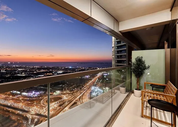 Easemytrip - Elegant 3Br On 53Rd Floor With Stunning City Views