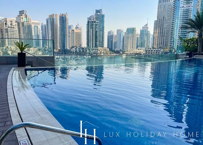 Lux Lavish Suite With Full Marina View 4