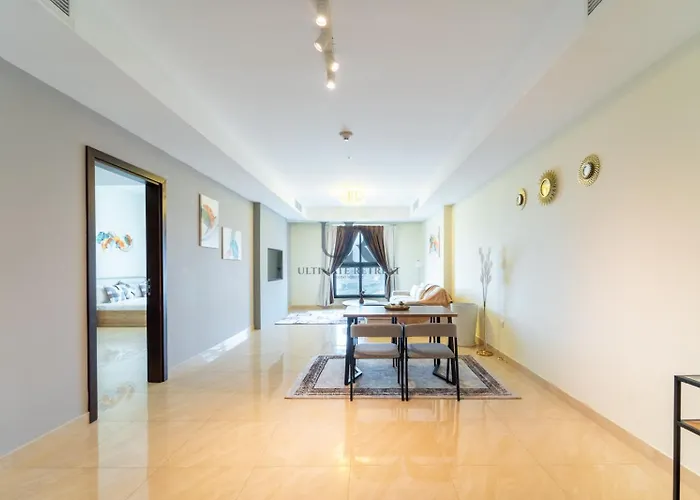 Huge 1-Bedroom Apartment In Al Jaddaf Near Metro 11 Mins From Trade Fair