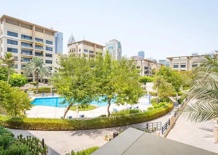 Elegant 3 Bedroom In Al Nakheel Greens By Pk Holidays