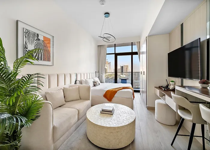 Studio Azizi Riviera 35, Community View