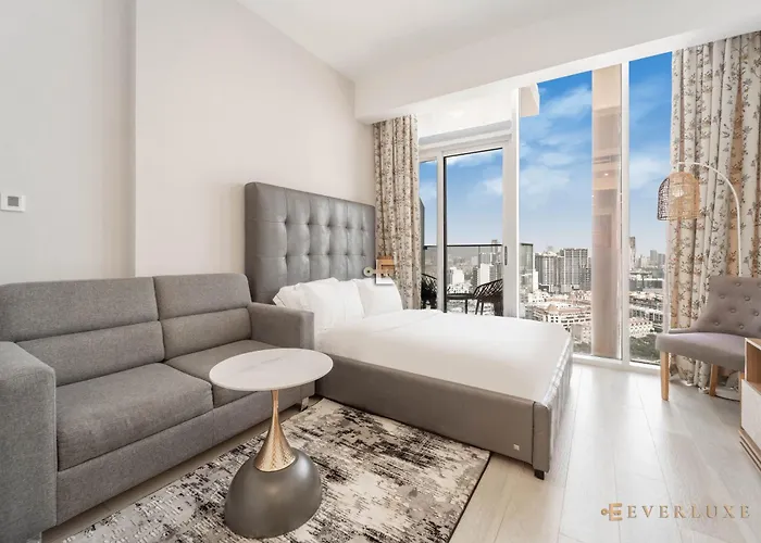 Everluxe Comfy Studio In Bloom Tower B
