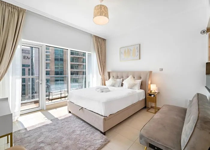 Charming Studio Near Burj Khalifa With Gym & Pool