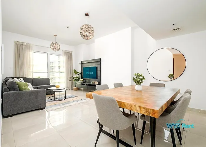Charming 1 Bedroom In Ag Tower With Canal Views