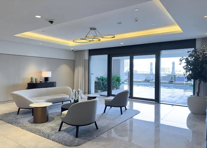 Steps To Dubai Mall & Burj, Ideal Home In Downtown