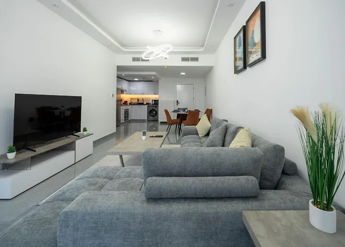 Dubai Marina - 1 Bhk Unique Apartment