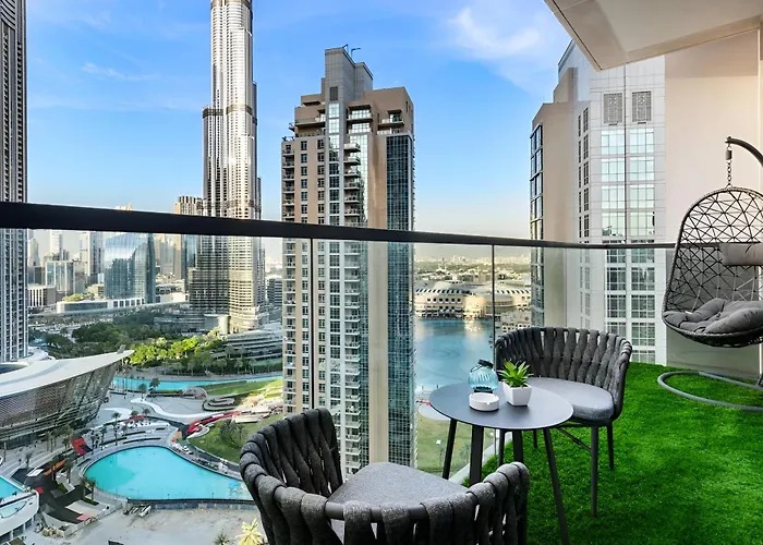 Expansive 7-Bed Apt Overlooking Burj & Fountains