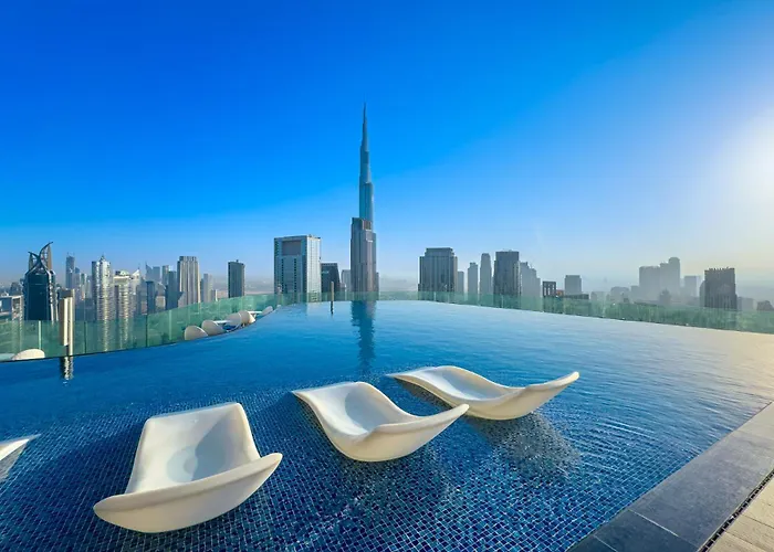 City Centre I Infinity Pool I Licensed Bar