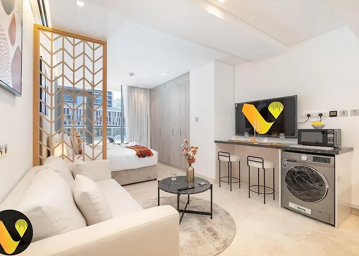 Vogue The Sterling By Omniyat Dubai With Balcony Walkable To Burj Khalifa And The Dubai Mall