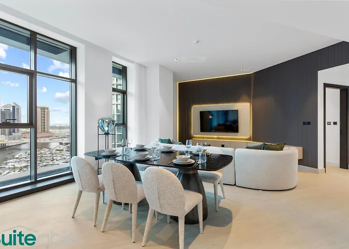 Luxe 2 Bedroom With Burj Khalifa And Marina Views