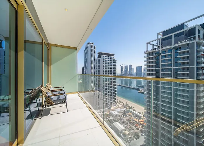 1Br Coastal Retreat At Emaar Beachfront