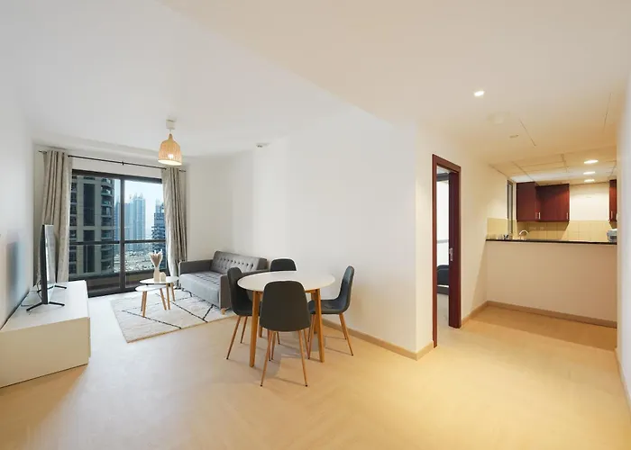 Modern Luxe Apartment Jumeirah Beach Residences