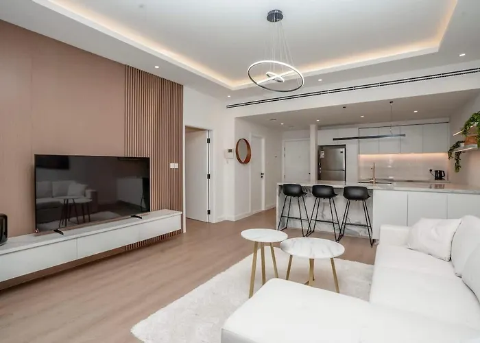 Modern 1 Bed - Great Location