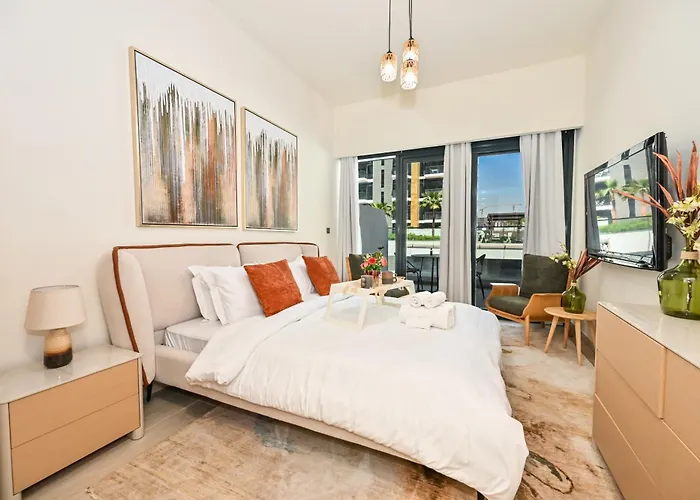 Discover A Cozy Luxury Studio With A Refreshing Pool, Just A 10-Minute Journey From The City\'S Heart