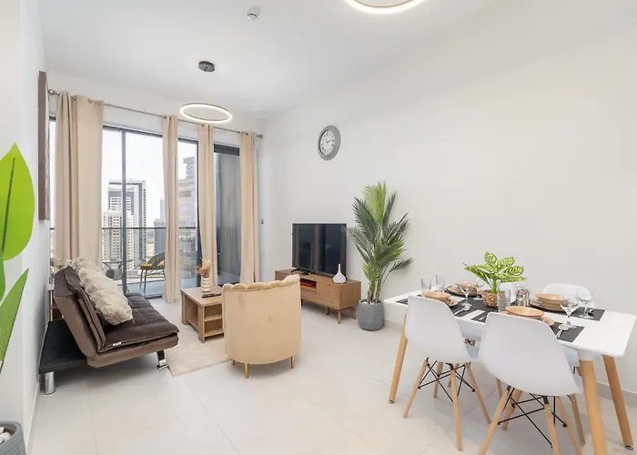 Stylish 1-Bedroom Retreat In Amal Tower Sports City