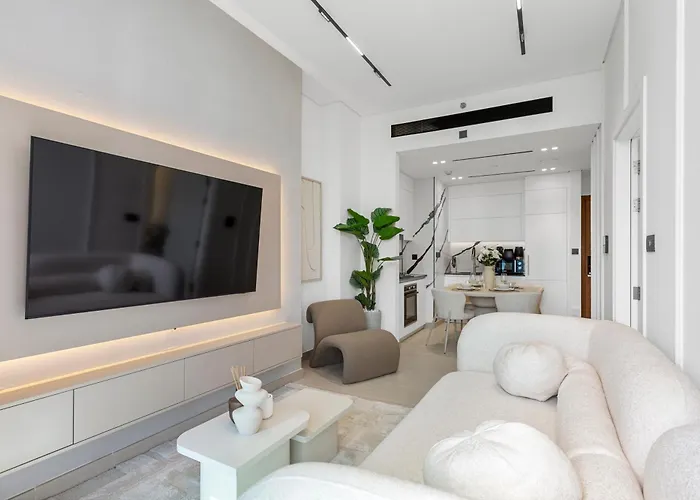 Exclusive 1 Bedroom In Trillionaire Residences