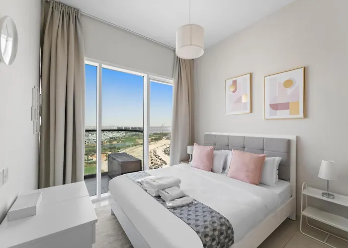 Modern 1Br At Golf Vita A In Damac Hills Near Golf