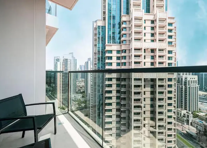 Act One Act Two - Close To Dubai Mall & Burj Khalifa - Downtown Dubai - Luxury Apartments By Canvas Holiday Homes