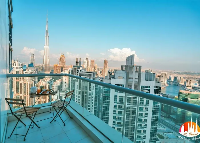 A C Pearl Holiday Homes - The Loft With Burj Khalifa View