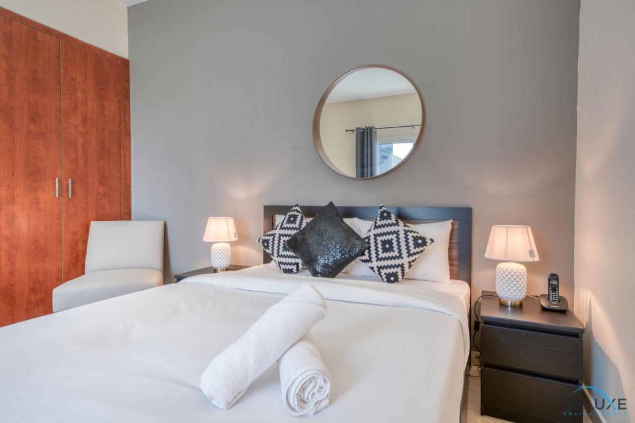 Minutes Away To Metro Unit With Nearby Retail Outlets, Gate 2, Jumeirah Towers By Deluxe Homes * Dubai