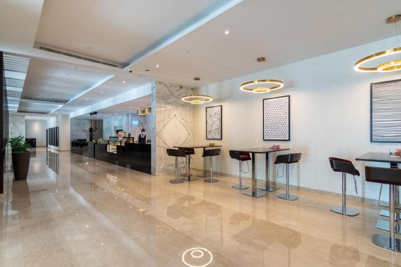 The Smart Concierge - Damac Maison Prive Apartment