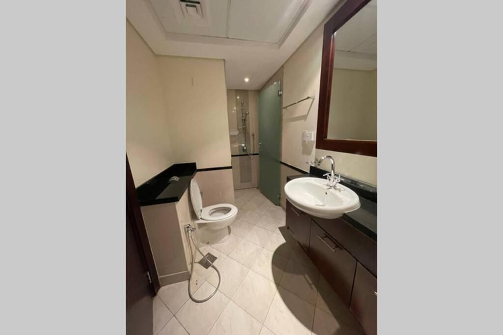 Cozy 2 Bedroom Apt Golf Tower Greens, Stunning Golf Views Dubai