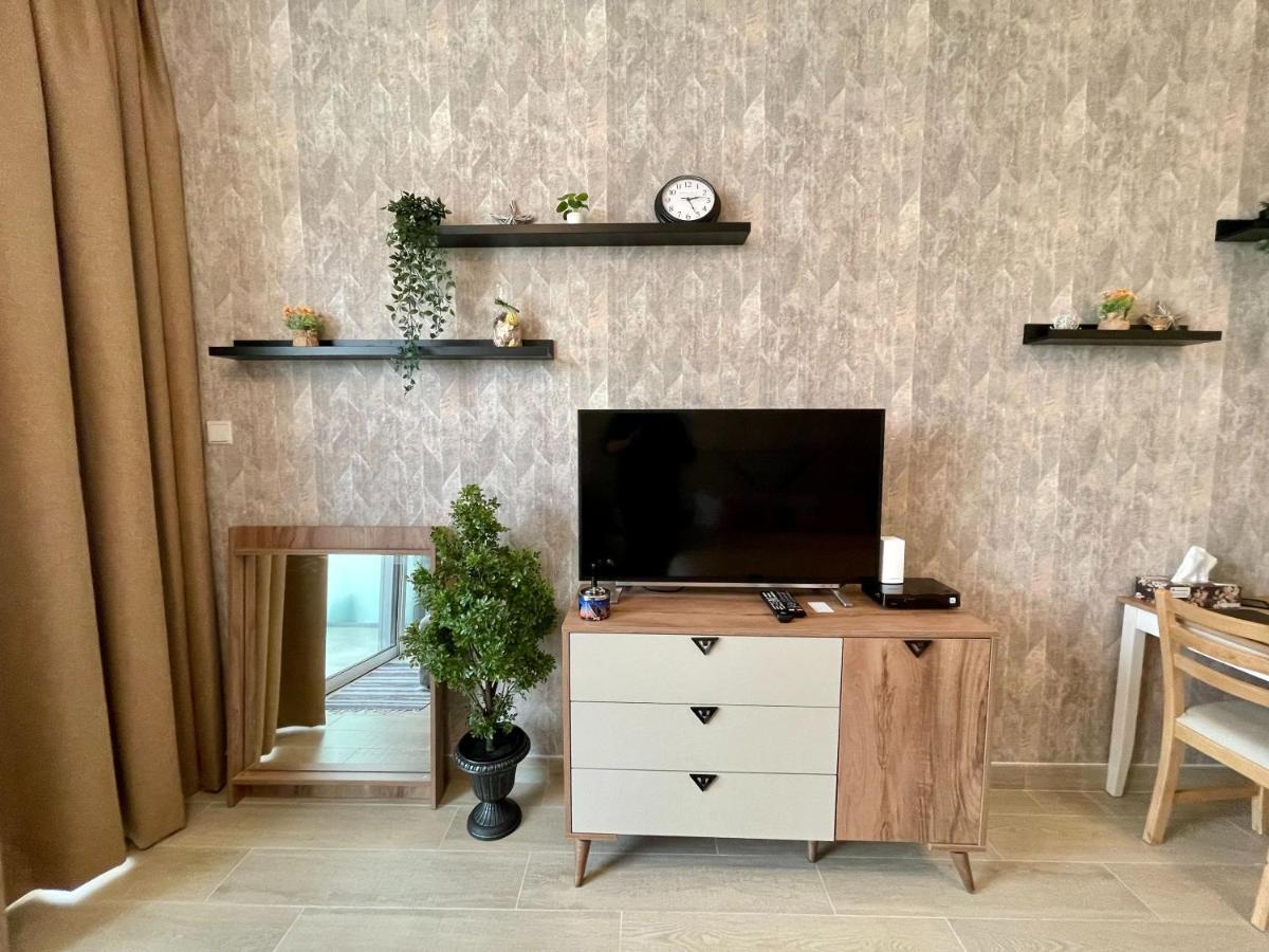 Spacious & Cute Studio With Balcony Dubai