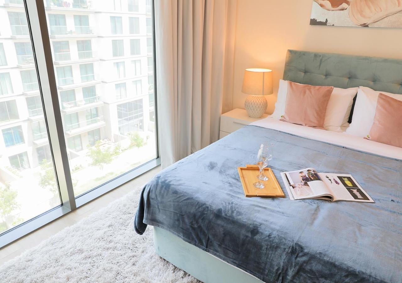 Nasma Luxury Stays- Sobha Hartland Greens Apartment