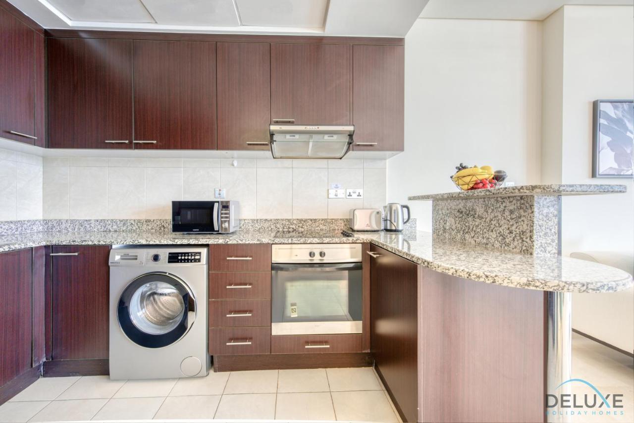 Escape Luxe 1br Near Metro In Difc By Deluxe Homes *