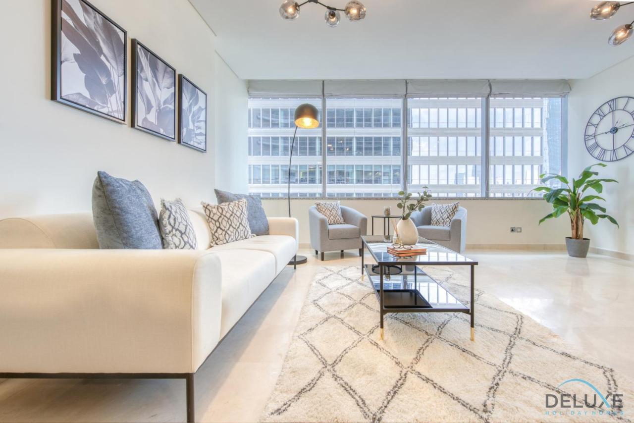 Escape Luxe 1br Near Metro In Difc By Deluxe Homes