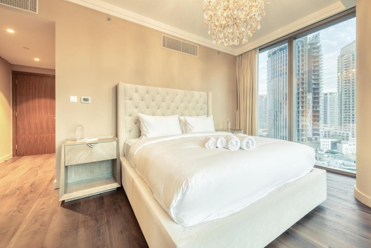 Luxurious 3 Bedroom In Boulevard Point, Connected To Mall Apartment Dubai