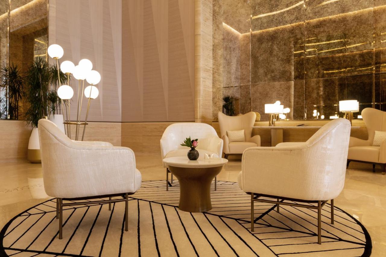 Makeen The Palm Tower Jumeirah Apartment