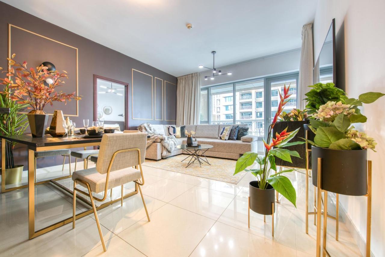 Maison Privee - Radiant Urban Retreat With Iconic Burj Khalifa Vws Apartment