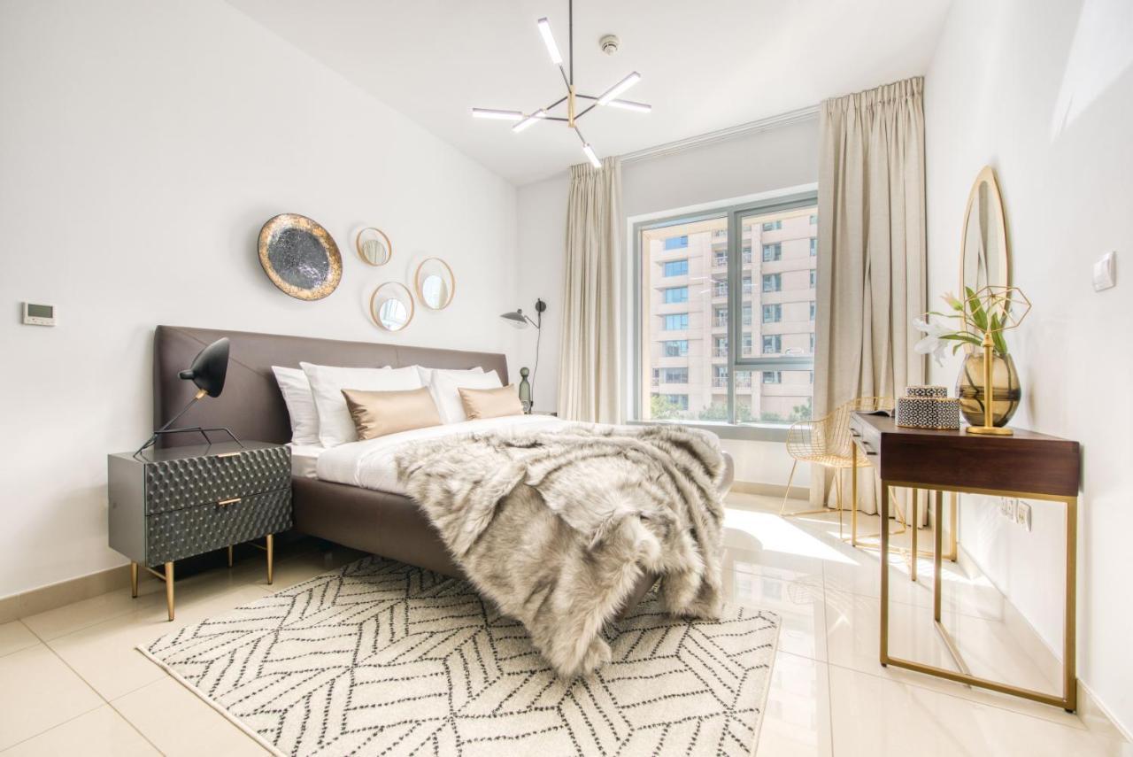Maison Privee - Radiant Urban Retreat With Iconic Burj Khalifa Vws * Dubai